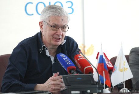 Анатолий Воробьев: Хочу послушать окружение Дюкова. Важно не количество кандидатов на выборах, а реформы