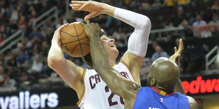 Питер День за Днем: Геройства Лодыгина, заплыв Гречина и рекорд «Кливленда» Мозгова (ВИДЕО) Питер День за Днем: Геройства Лодыгина, заплыв Гречина и рекорд «Кливленда» Мозгова (ВИДЕО)