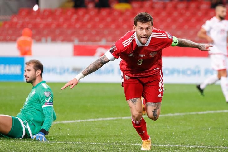 Смолов опроверг переход в «Динамо»