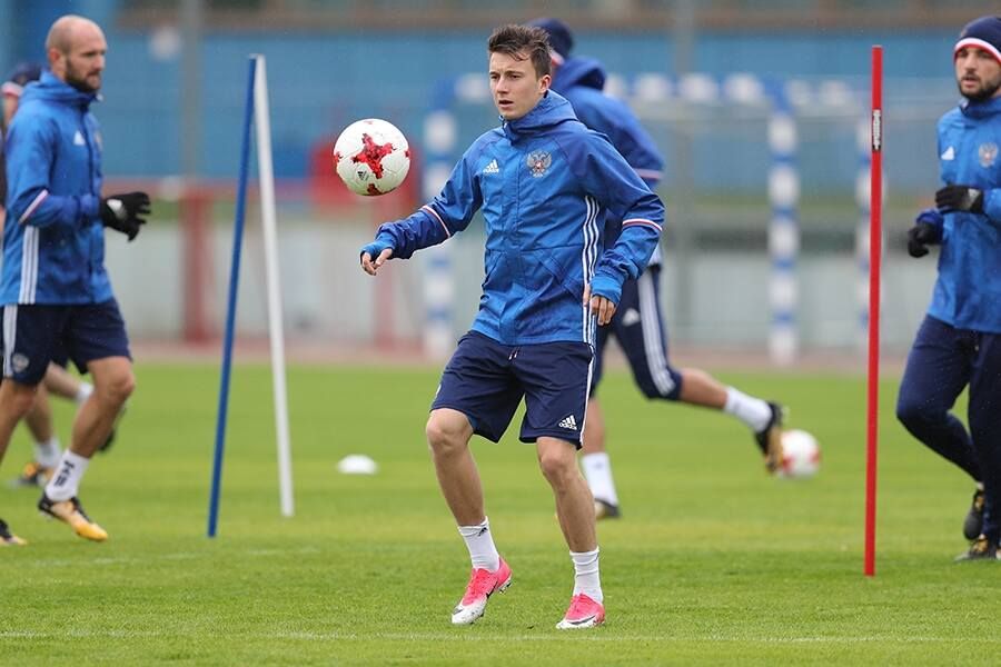 Сборная России начала тренировку на «ВЭБ Арене» Сборная России начала тренировку на «ВЭБ Арене»