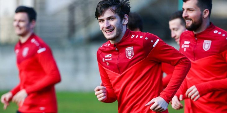 Гендиректор «Рубина» заявил, что готов побороться за Кварацхелию