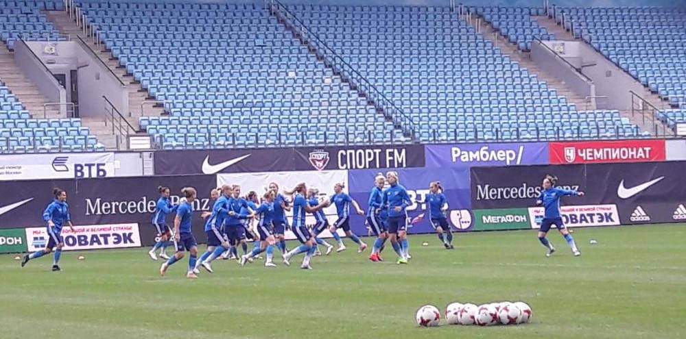 Девушки стартуют в Англии