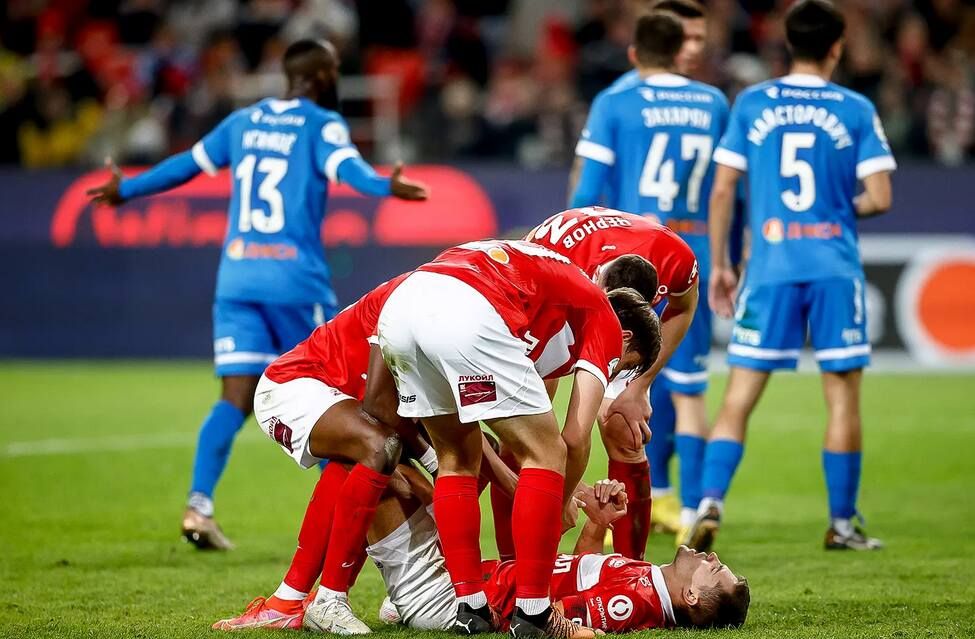 Карпин подал плохой пример российскому футболу. Теперь его «фишку» использует «Спартак»