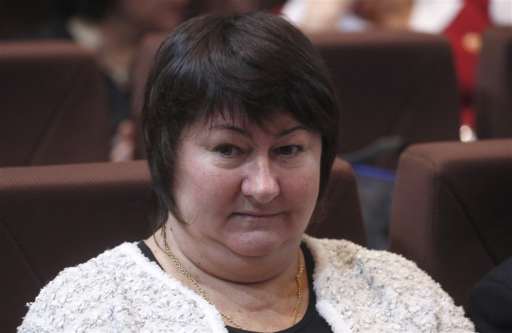 Губерниев сообщил, что Вяльбе не вышла награждать Носкову, несмотря на объявление диктора Губерниев сообщил, что Вяльбе не вышла награждать Носкову, несмотря на объявление диктора