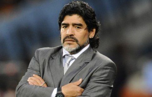 Я готов отдать жизнь, а вы... Осевший в Белоруссии Диего Марадона пожаловался на журналистов Я готов отдать жизнь, а вы... Осевший в Белоруссии Диего Марадона пожаловался на журналистов