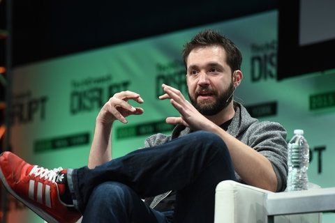 Серена Уильямс выходит замуж и сменит фамилию?