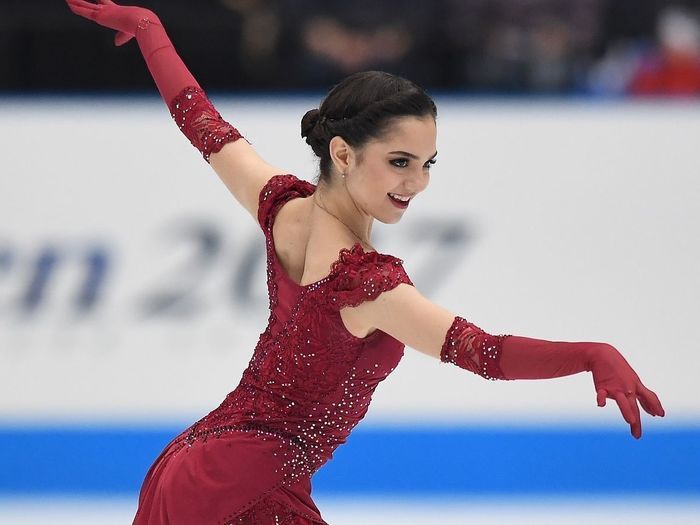 Евгения Медведева в новом сезоне будет кататься под музыку Натали Коул и Йо Йо Ма