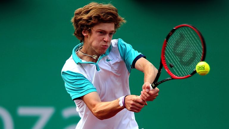 Рублев сыграет против Зверева в 1/4 финала турнира в Пекине