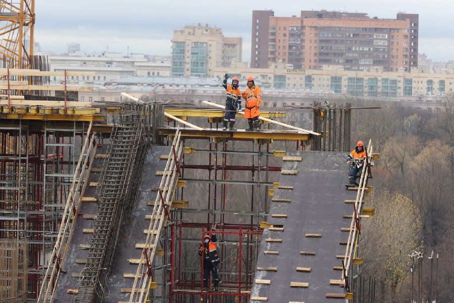 На строительстве «СКА Арены» готовятся к возведению купола