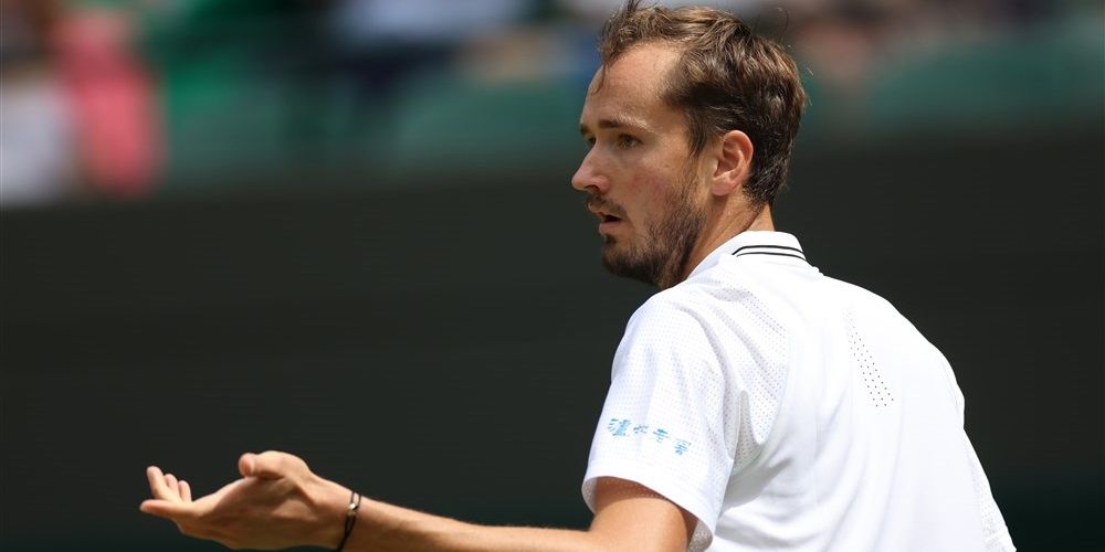 Селиваненко поделился ожиданиями от матча Медведева в четвертьфинале «Уимблдона»