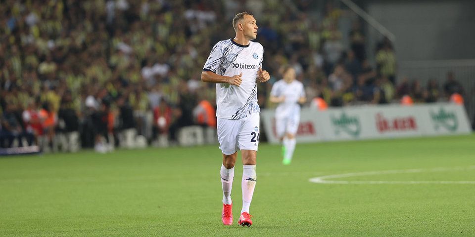 «Если продавать 100 тысяч футболок в год, не купишь и правую ногу Дзюбы»: В «Адана Демирспор» объяснили повышение цен на билеты