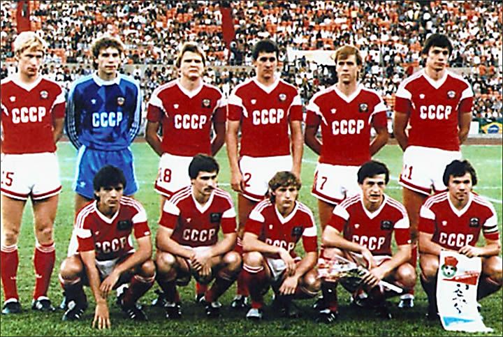 Сборная России. Форма и содержание
