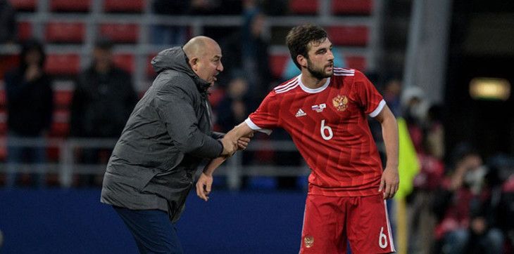 Джикия отреагировал на оскорбления в адрес сборной России Джикия отреагировал на оскорбления в адрес сборной России