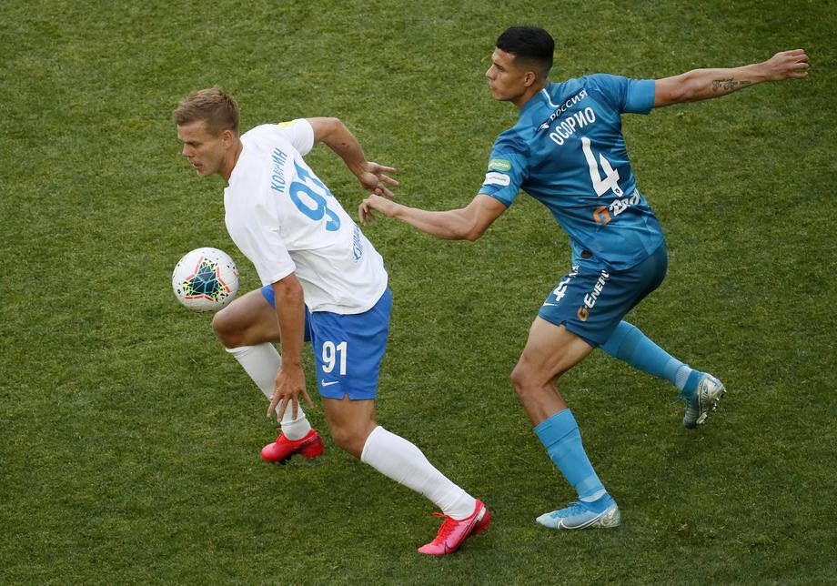 Кобелев назвал российские клубы, в которых мог бы заиграть Кокорин Кобелев назвал российские клубы, в которых мог бы заиграть Кокорин