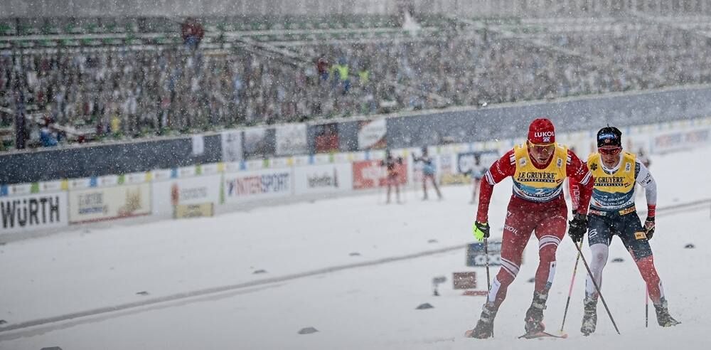 Большунов проиграл Клебо марафон на чемпионате мира