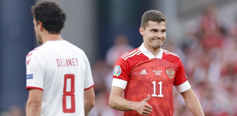 Экс-тренер сборной России объяснил ошибку Зобнина в матче с Данией