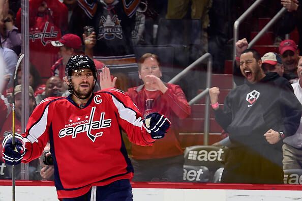 Овечкин сохраняет лидерство в гонке бомбардиров, а Сошников в нее вступает Овечкин сохраняет лидерство в гонке бомбардиров, а Сошников в нее вступает