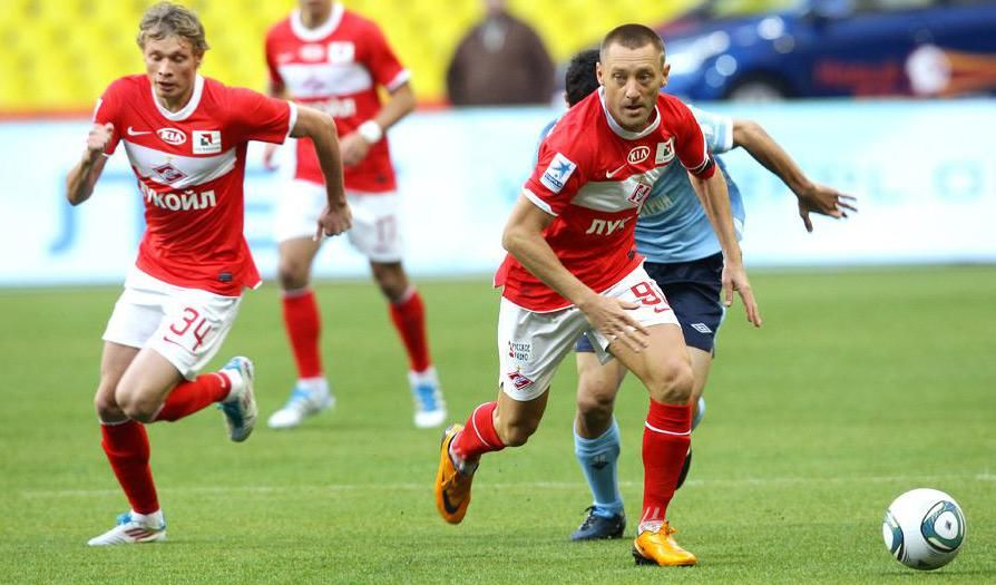 Тихонов рассказал, как «Спартак» не отпустил его в «Аякс»