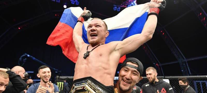 Петр Ян стал чемпионом UFC