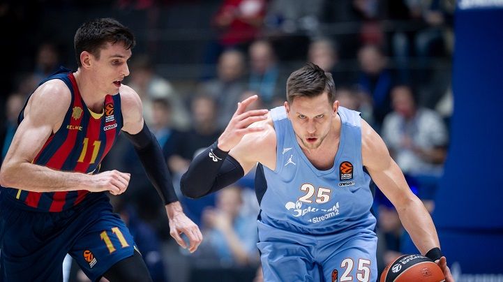 «Зенит» дома обыграл «Басконию» и ушел с последнего места