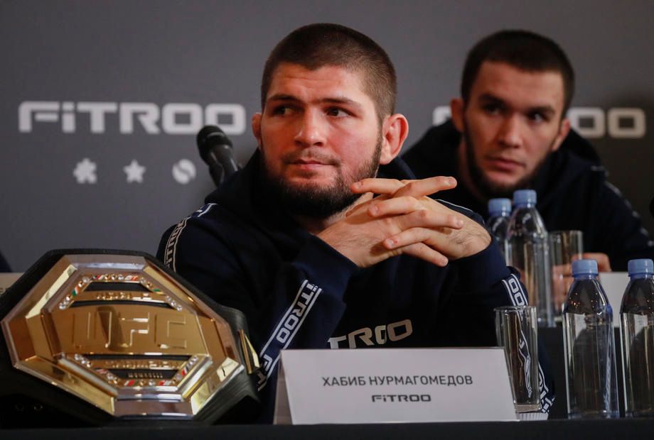Шлеменко считает невключение Хабиба в топ-5 лучших бойцов в истории UFC попыткой вернуть бойца в октагон