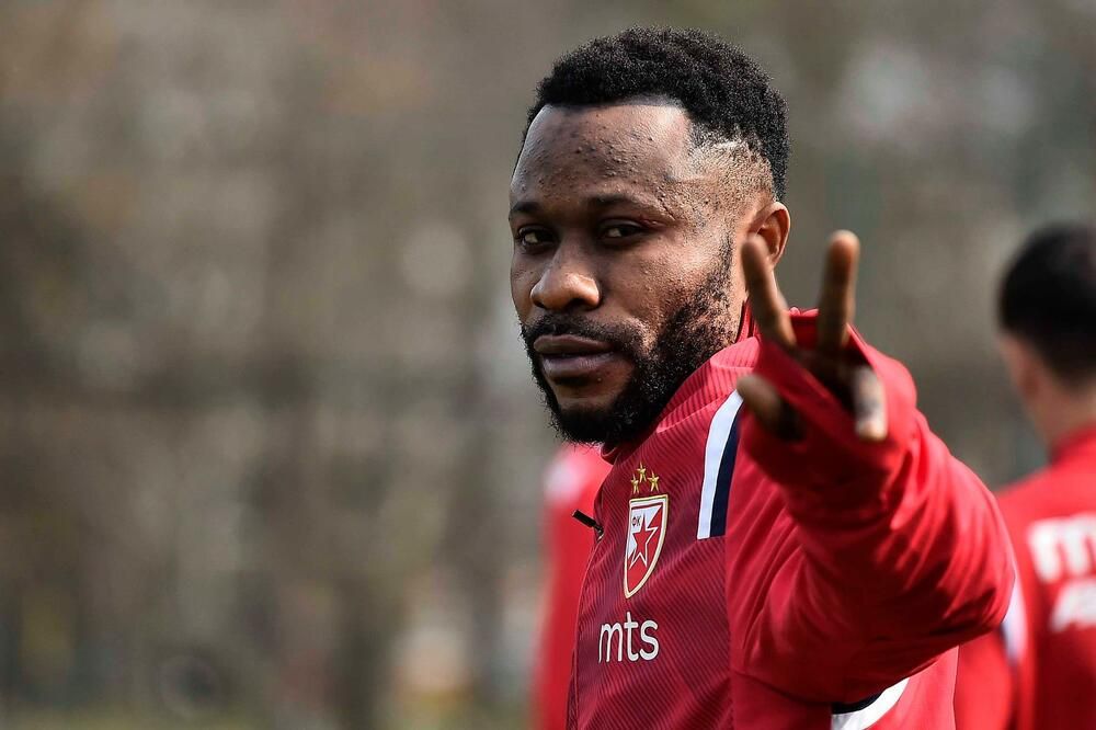 Дикий легионер из РПЛ, от которого страдал «Зенит», подделал возраст в документах Дикий легионер из РПЛ, от которого страдал «Зенит», подделал возраст в документах