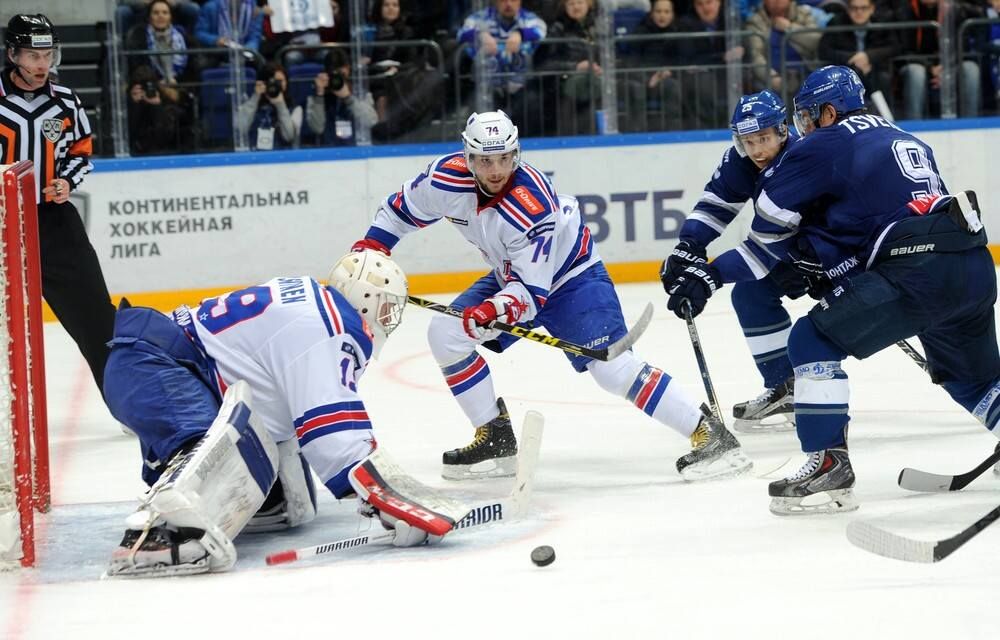 Кто выйдет вперед в сериях: Нижний Новгород, Москва или Петербург?