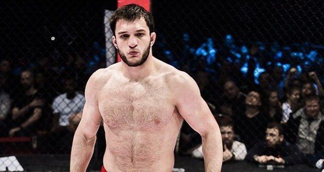 Российского бойца UFC дисквалифицировали за допинг. Кто он?