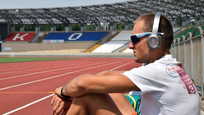 Русский Форрест Гамп: полёт нормальный. Бегун из Адыгеи пытается побить рекорд американца Русский Форрест Гамп: полёт нормальный. Бегун из Адыгеи пытается побить рекорд американца