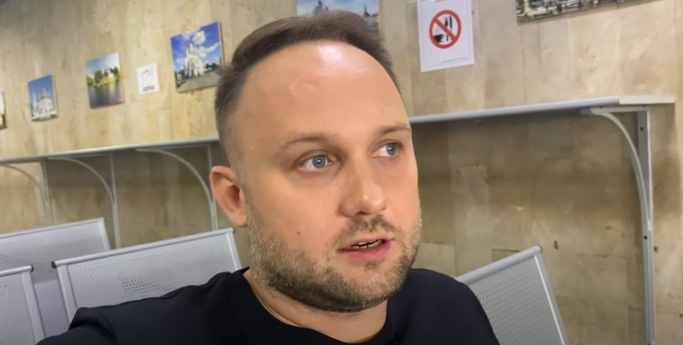 Ведущий «Есть тема» Антон Анисимов отреагировал на угрозы из-за Касаткиной