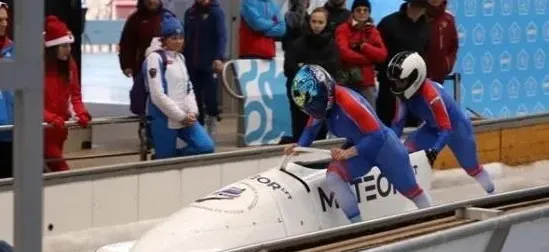 В IBSF объяснили, почему россияне не могут участвовать в соревнованиях двоек и четверок