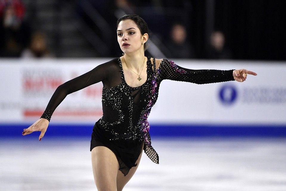 Евгения Медведева: Пришлось поменять гардероб, все брюки стали тесными Евгения Медведева: Пришлось поменять гардероб, все брюки стали тесными