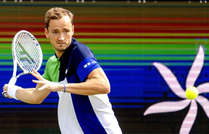 Тарпищев рассказал о причинах поражения Медведева в финале ATP