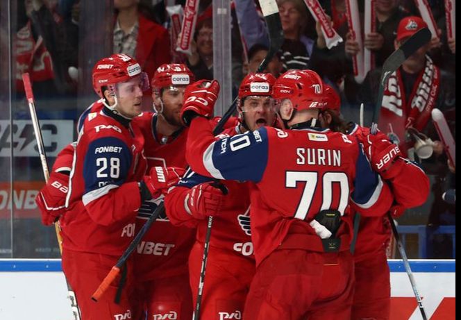 «Локомотив» обыграл «Спартак» и вышел в 1/4 Кубка Гагарина