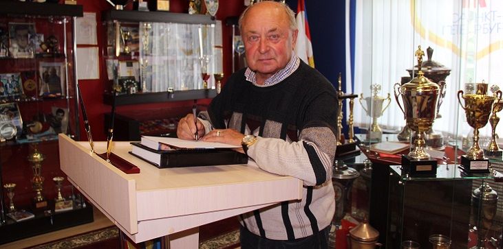 Алексея Мишина наградили медалью