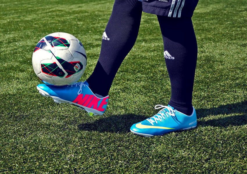 Футзалки обеспечат удобство и безопасность во время игры в мини-футбол Футзалки обеспечат удобство и безопасность во время игры в мини-футбол