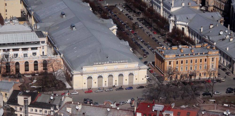 Лошади, Ленин и очередь бегунов