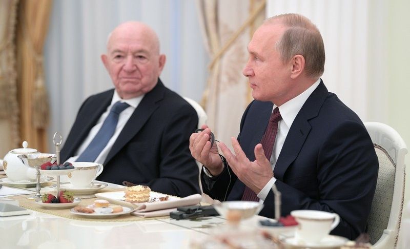 Путин встретится с президентом УЕФА в Санкт-Петербурге