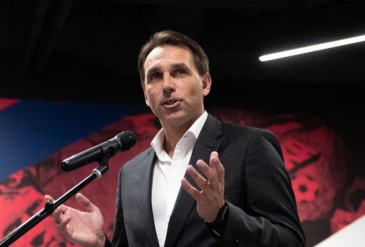 Олег Корнаухов: Тедеско подбежал к Гончаренко, когда эмоции не остыли и они перехлестнули Олег Корнаухов: Тедеско подбежал к Гончаренко, когда эмоции не остыли и они перехлестнули