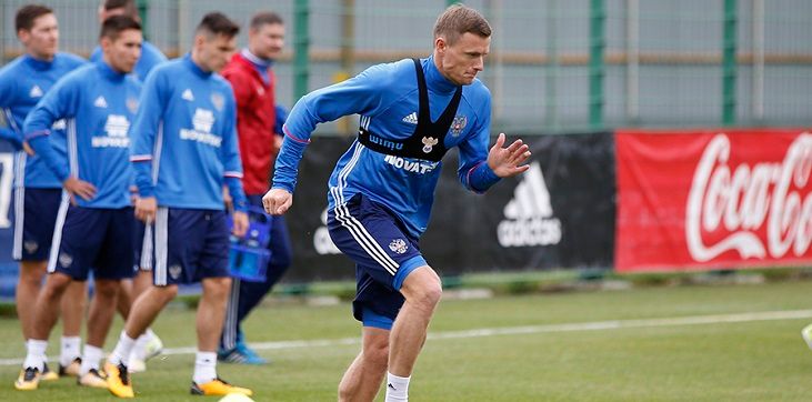 Евгений Чернов: Будем стремиться к тому, чтобы еще больше игроков «Тосно» приглашалось в сборную