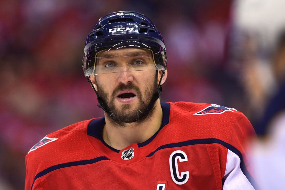 Овечкин вошел в тройку топ-100 лучших хоккеистов десятилетия