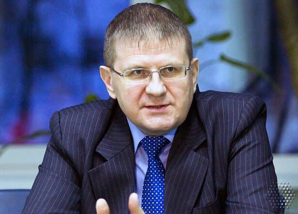 «Анжи» повторит путь «Амкара». Так считает покинувший клуб гендиректор «Анжи» повторит путь «Амкара». Так считает покинувший клуб гендиректор