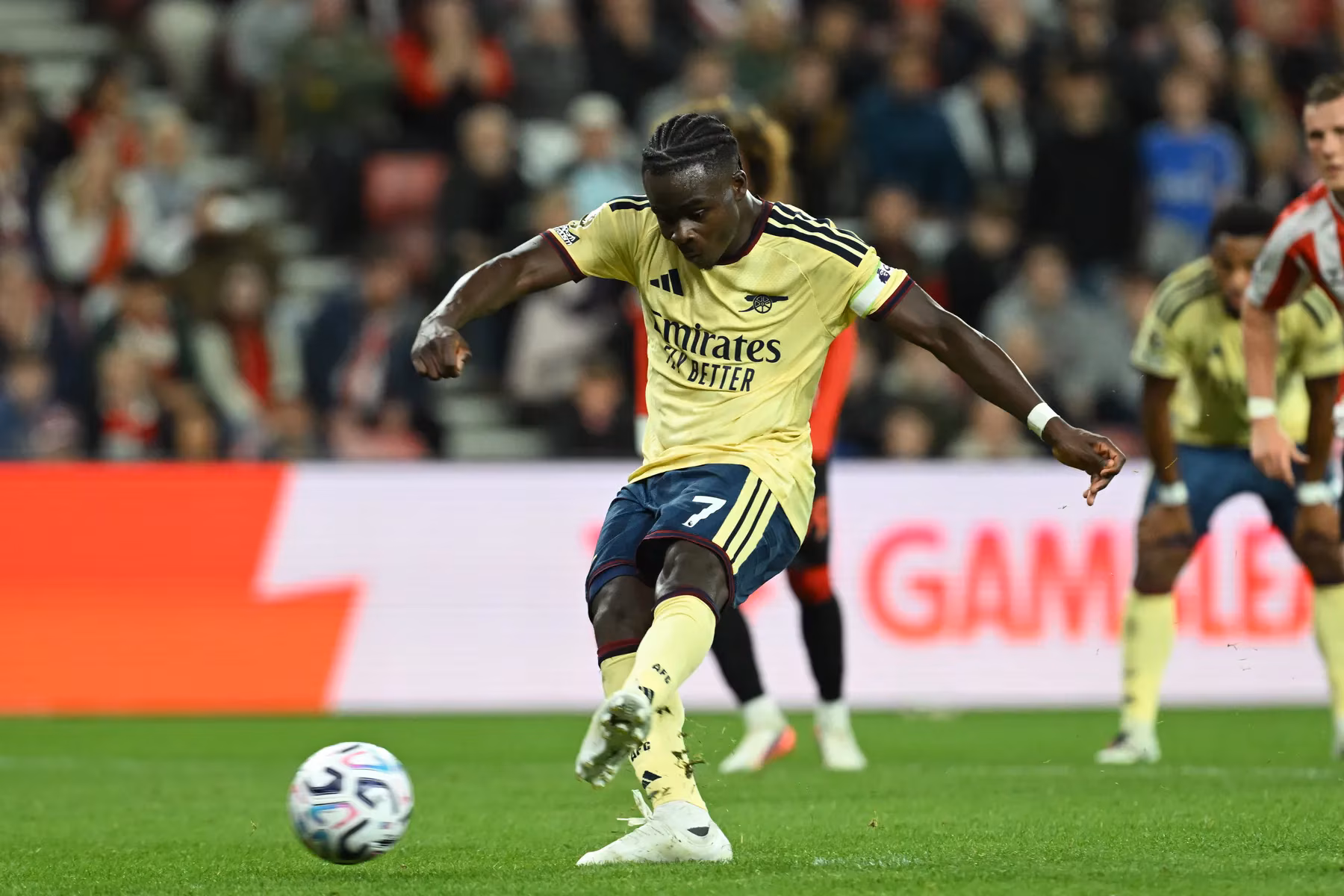 a5a643971b09-sunderland-england-bukayo-saka-of-arsenal-scores-his-teams-second-goal-from-the.avif