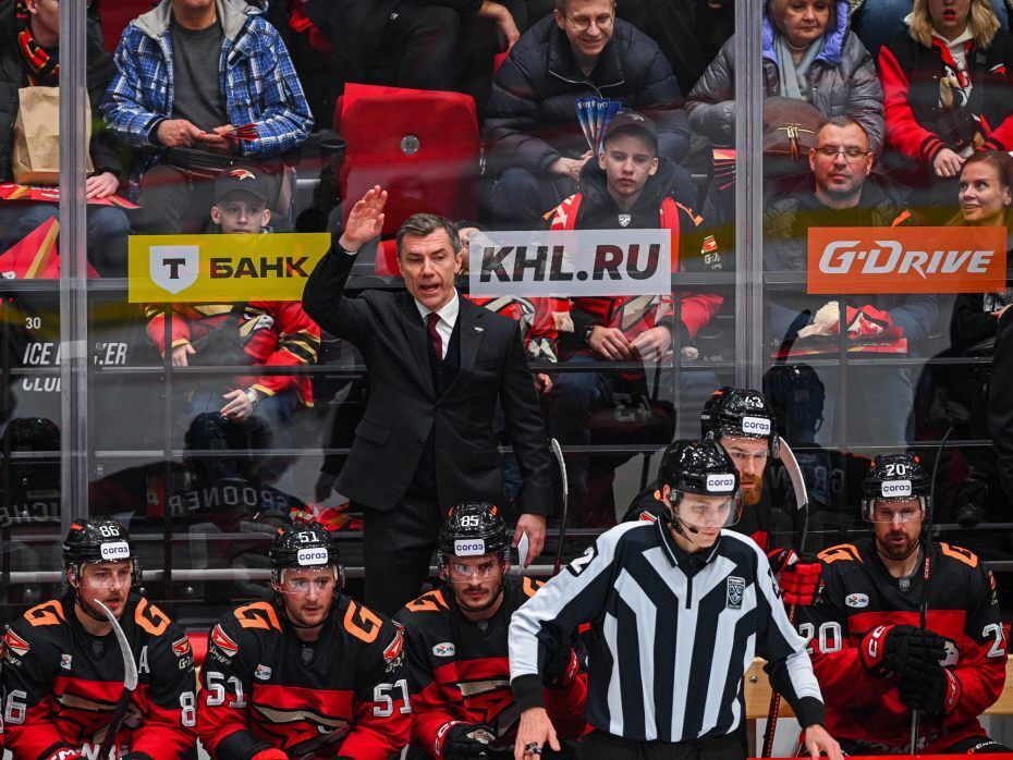 Терещенко считает, что «Авангард» должен оставить Звягина до конца сезона Терещенко считает, что «Авангард» должен оставить Звягина до конца сезона