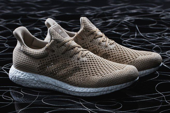 Adidas представил первые в мире биоразлагаемые кроссовки