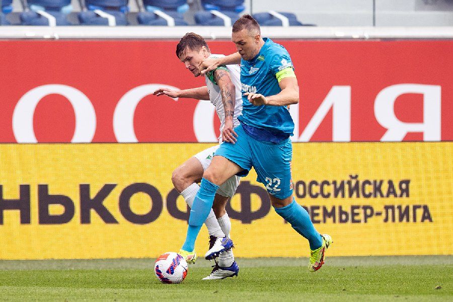 Веденеев: В «Зените» Дзюба лучше раскрывает потенциал, чем в сборной России