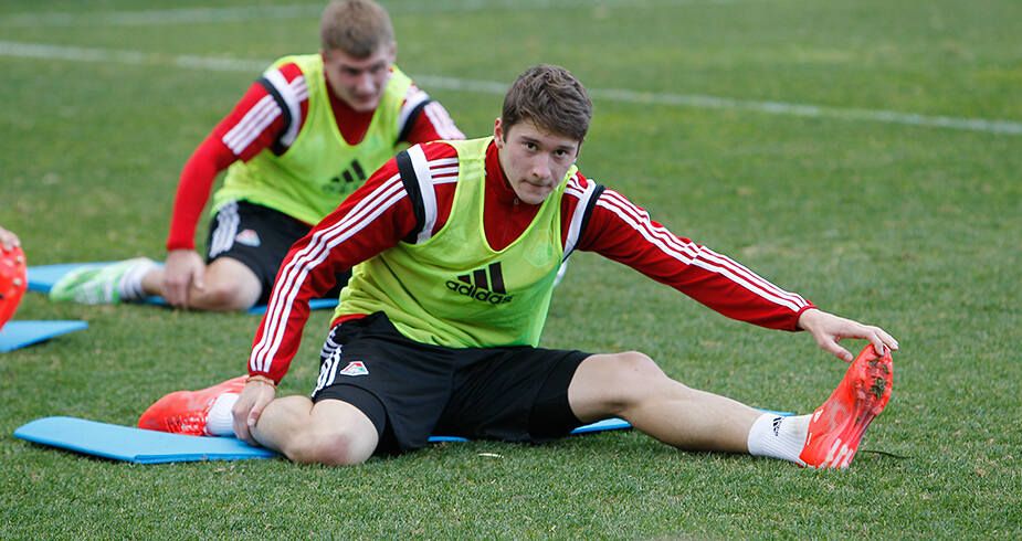 Андрей Червиченко: Если раньше наши дуболомы молотили с 5-6 метров по воротам, то сейчас Ал. Миранчук забивает аккуратненько и красиво