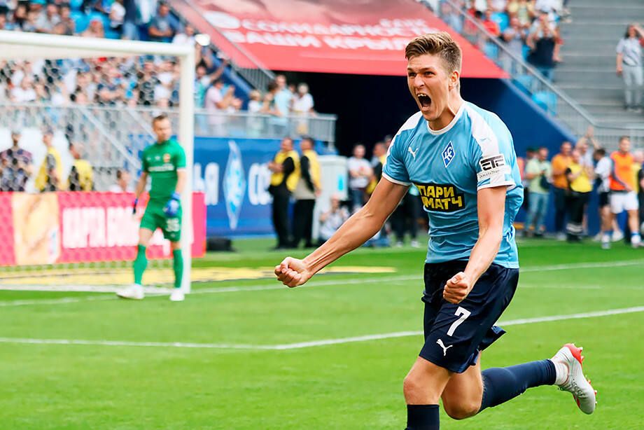 Соболев не вызван в сборную России. Гендиректор «Крыльев Советов» защищает Черчесова Соболев не вызван в сборную России. Гендиректор «Крыльев Советов» защищает Черчесова