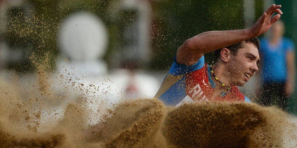 Дмитрий Меньков показал лучший результат сезона в Европе по прыжкам в длину Дмитрий Меньков показал лучший результат сезона в Европе по прыжкам в длину