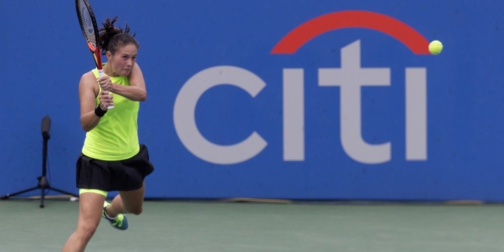 Касаткина сыграет с Рыбакиной в четвертьфинале турнира в Монреале